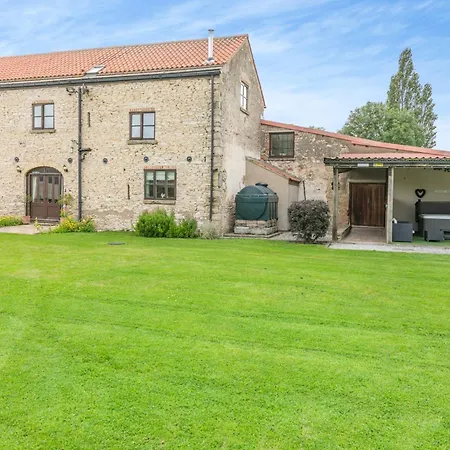 Stubbs Grange Barn בית נופש